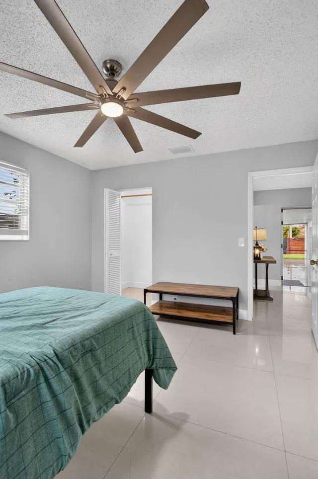 Residence photo 33