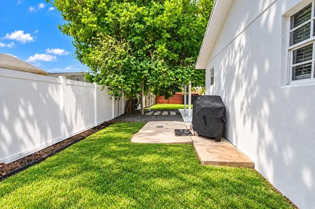 Residence photo 44
