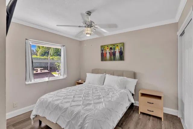 Residence photo 26