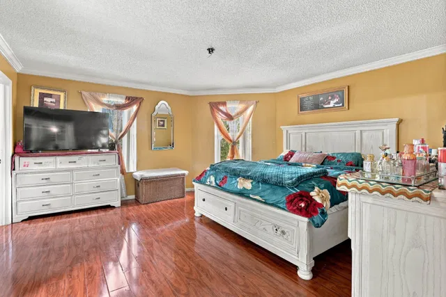  Residence photo 16