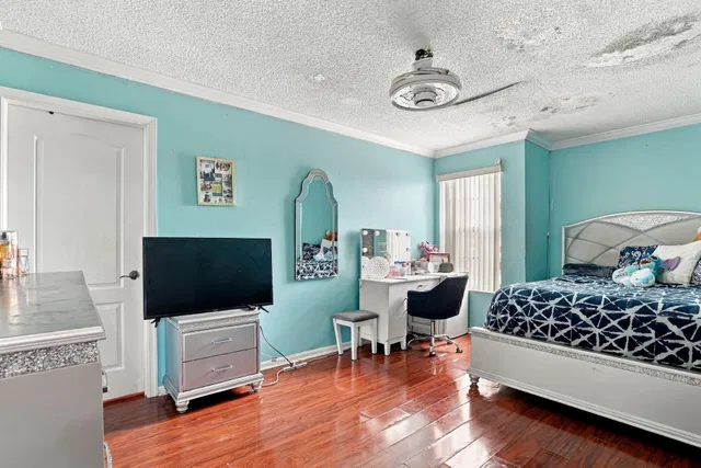  Residence photo 23
