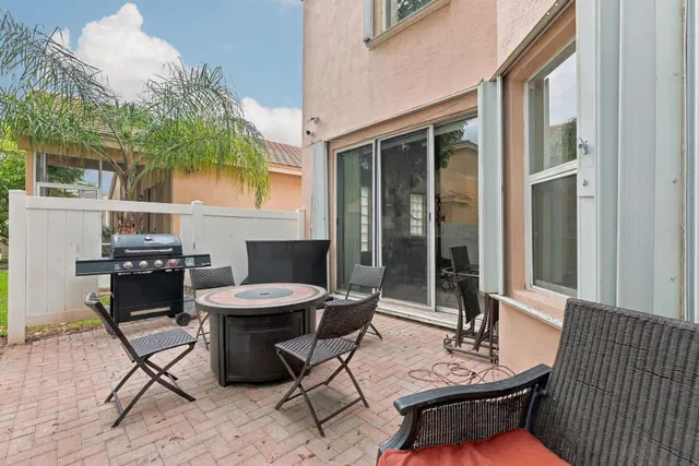  Residence photo 25