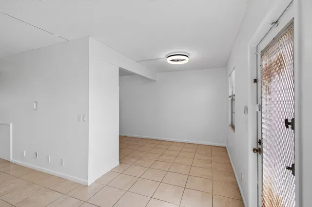 Residence photo 6