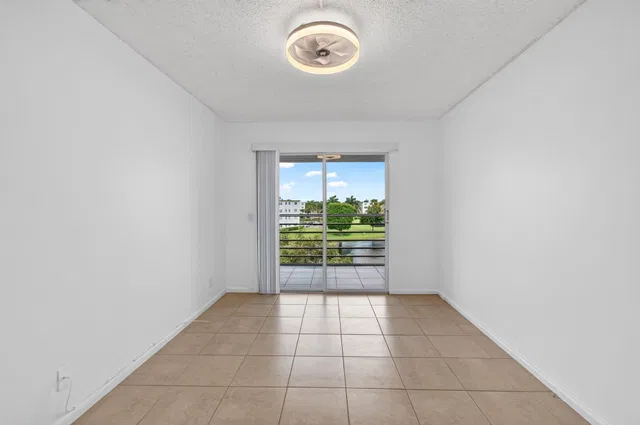Residence photo 10
