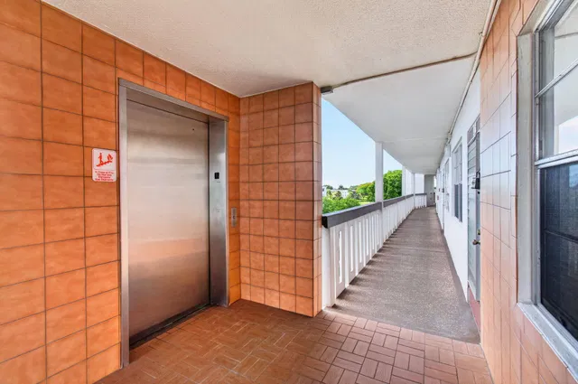 Residence photo 14