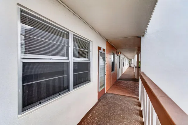 Residence photo 17