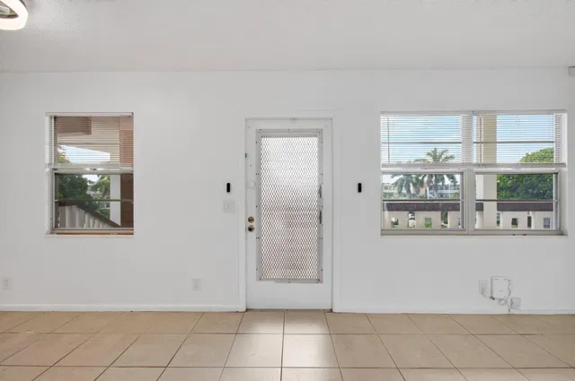 Residence photo 19