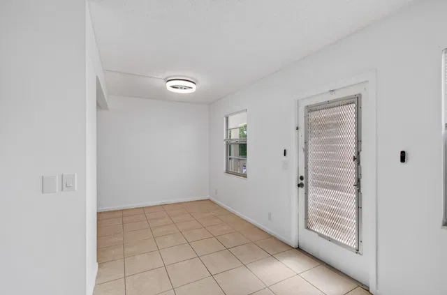 Residence photo 24