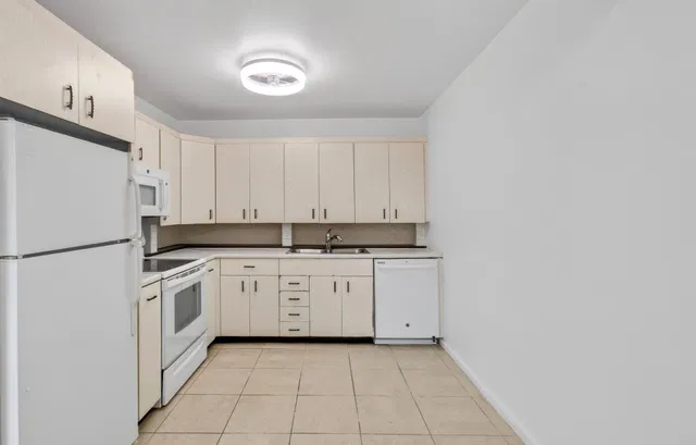 Residence photo 27
