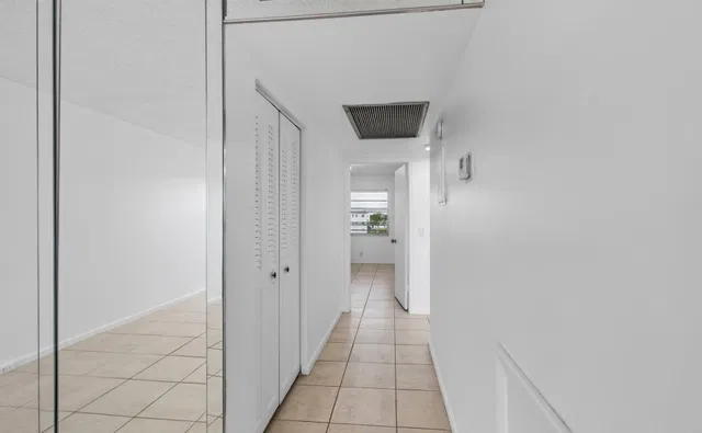 Residence photo 31