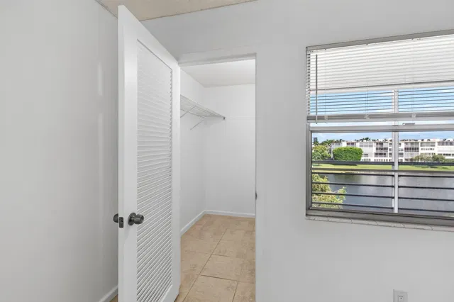 Residence photo 35
