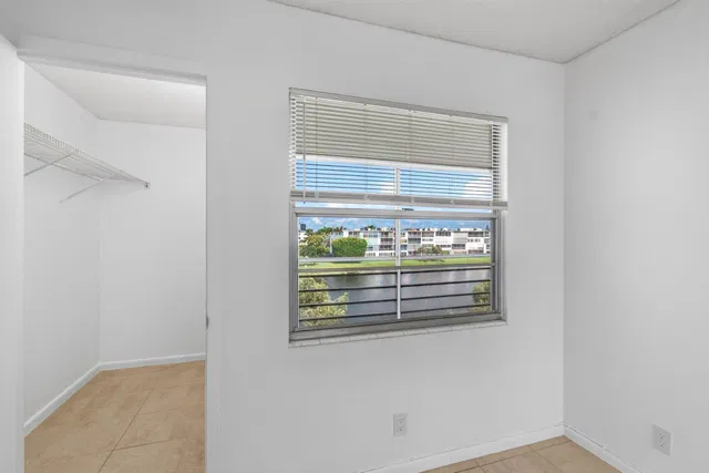 Residence photo 36