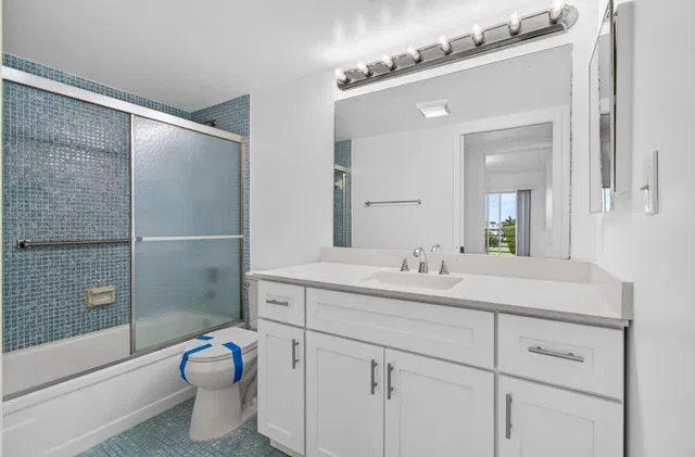 Residence photo 44