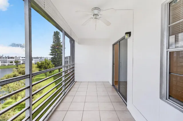 Residence photo 55