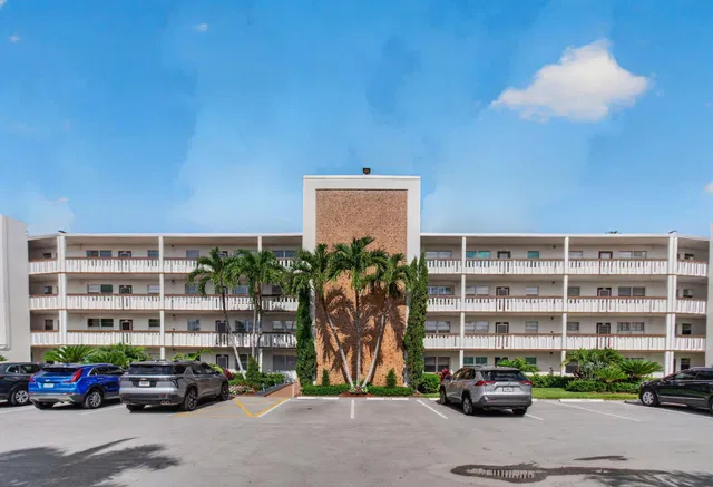 Residence photo 68