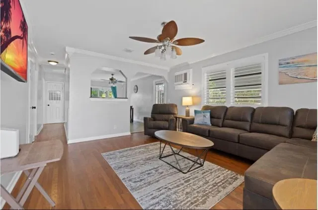 Residence photo 11