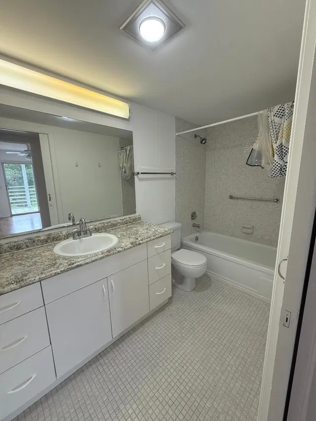  Residence photo 6