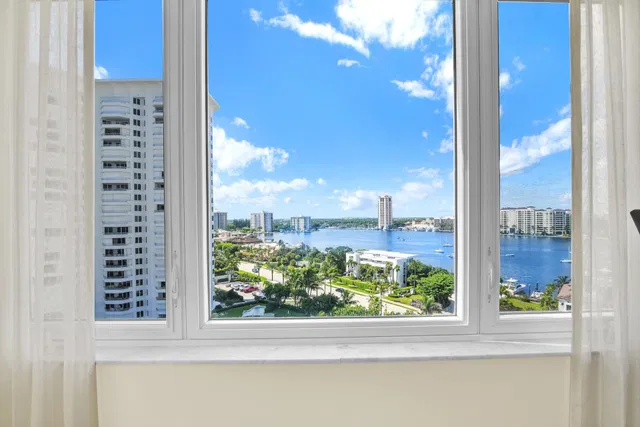 500 S Ocean Boca Unit 1108 photo 22