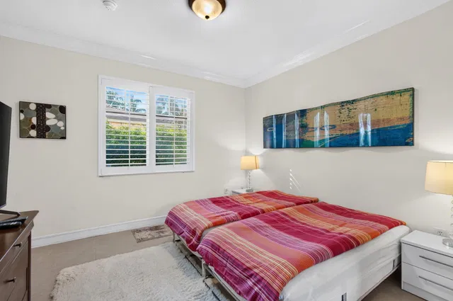 Residence photo 77