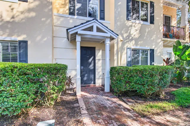 Residence photo 86