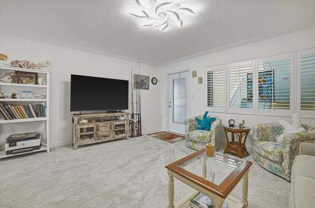 Unit 205 photo 11