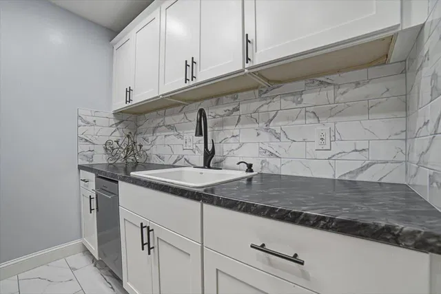 Unit 205 photo 17
