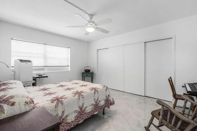 Unit 206 photo 15