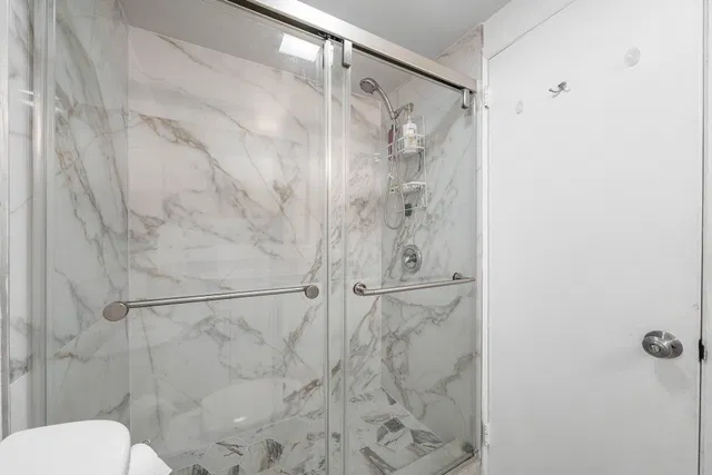 Unit 206 photo 18