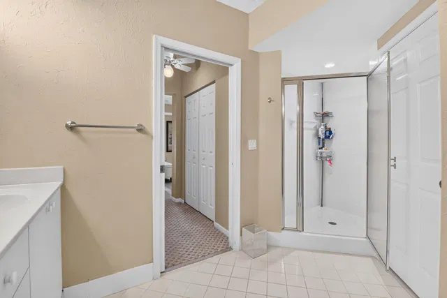 Unit 104 photo 25