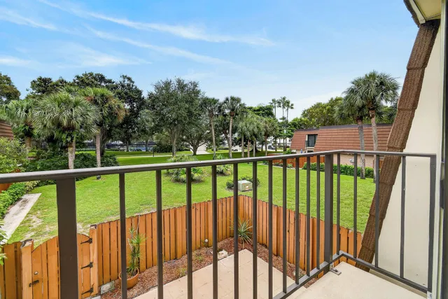 Residence photo 21