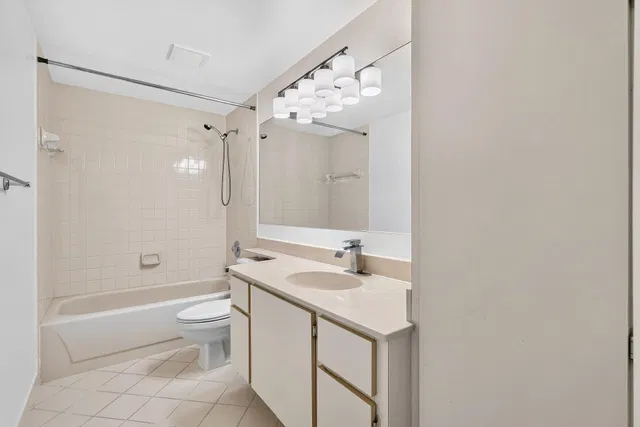 Residence photo 26