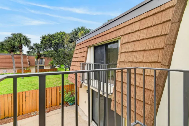 Residence photo 28