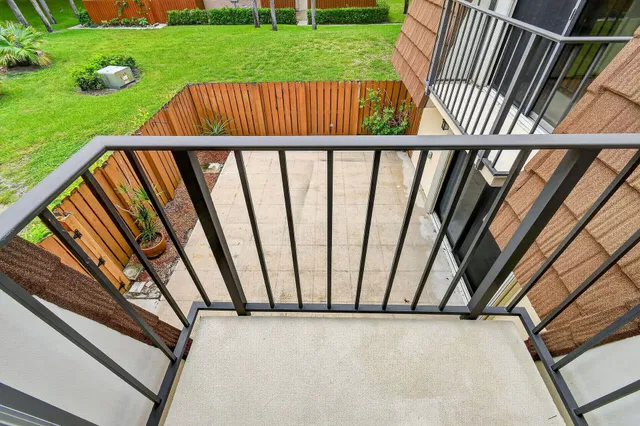 Residence photo 29