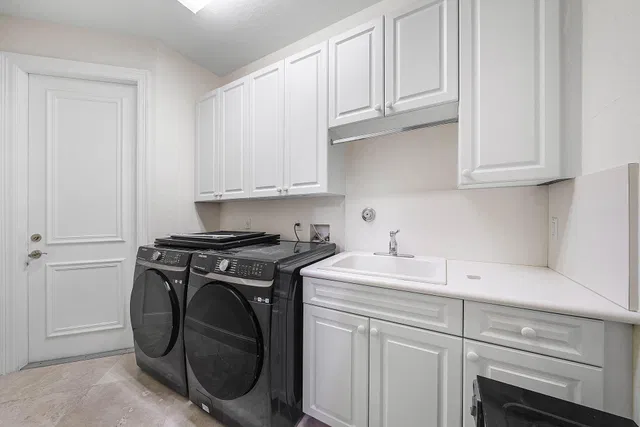Residence photo 49