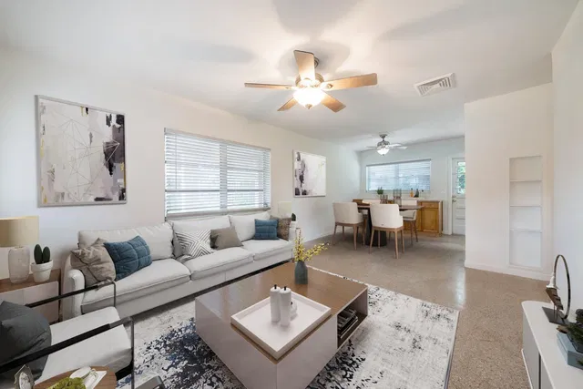 Residence photo 3