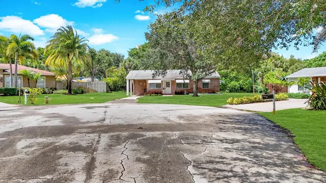 Residence photo 19