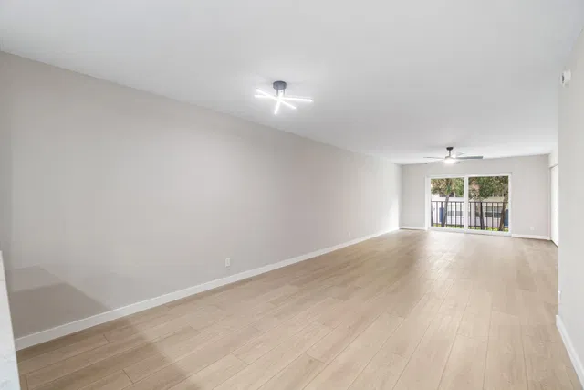  Unit 2020 photo 13