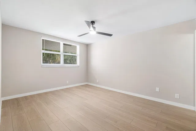  Unit 2020 photo 15
