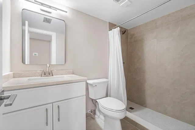  Unit 2020 photo 21