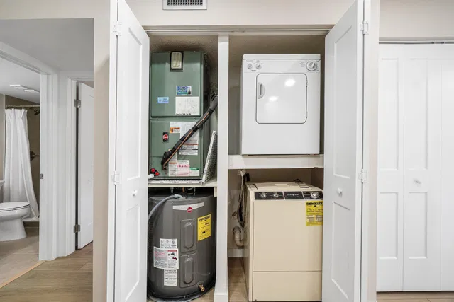  Unit 2020 photo 29
