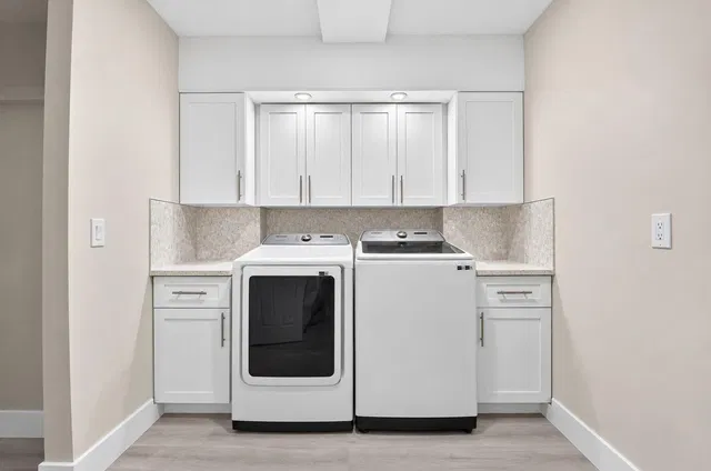 Unit 105 photo 28