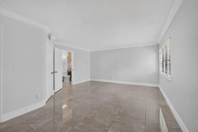 Residence photo 23
