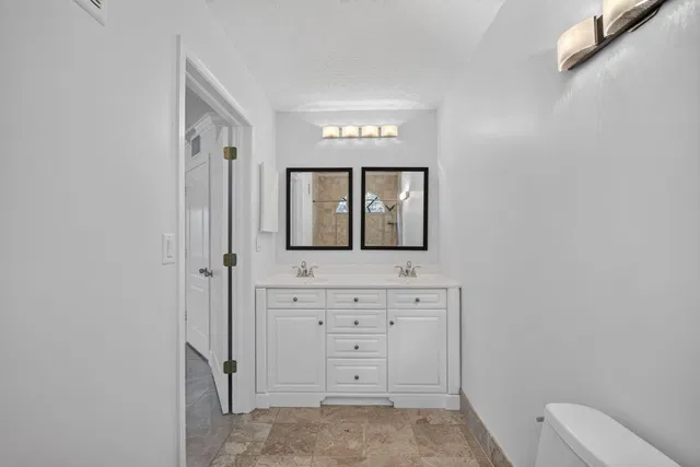 Residence photo 26