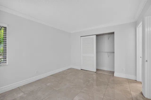 Residence photo 33