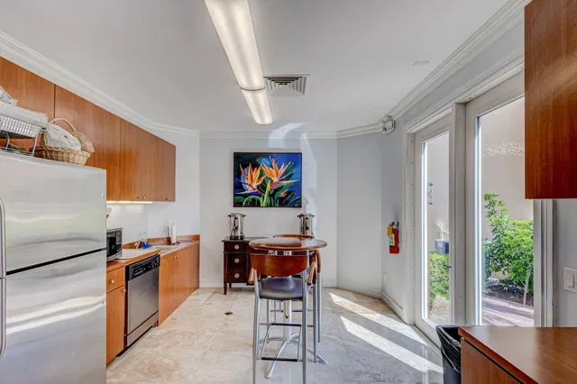 Residence photo 51