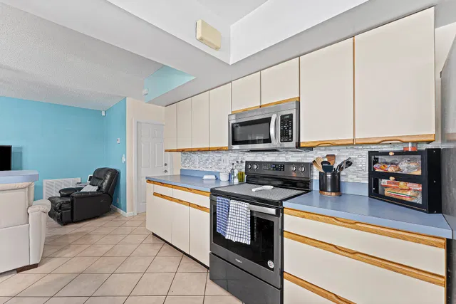  Residence photo 20