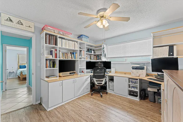  Residence photo 26