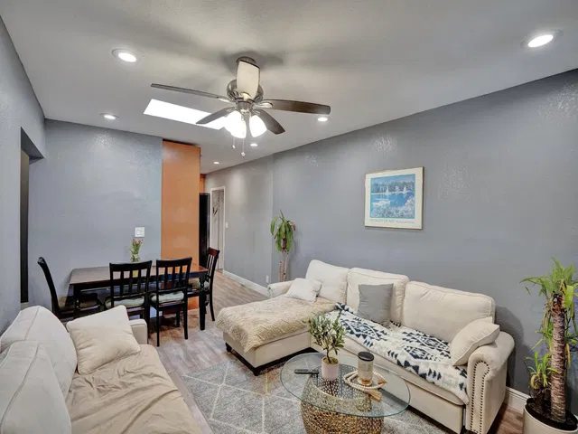 Residence photo 11