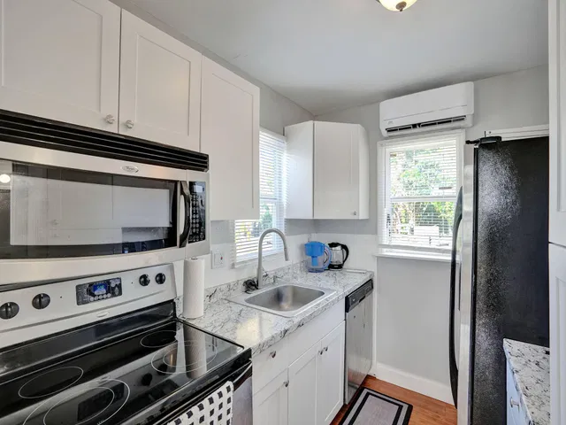 Residence photo 22