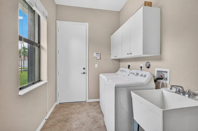Residence photo 55